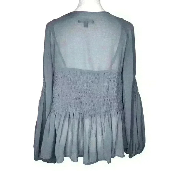 American Eagle women's gray long sleeve polyester blouse size small - Picture 2 of 8